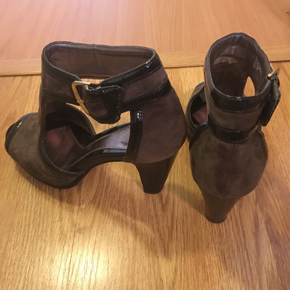 SOFFT brand shoes/heels size 8
